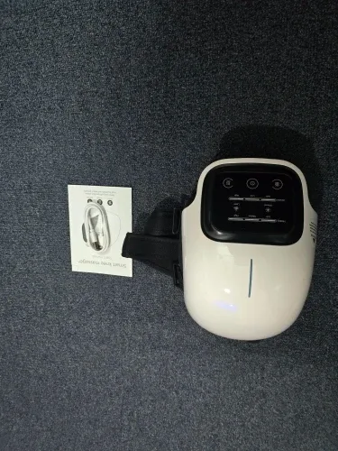 GlowKnee Knee Massager photographed by Verified buyer, Saudi Arabia